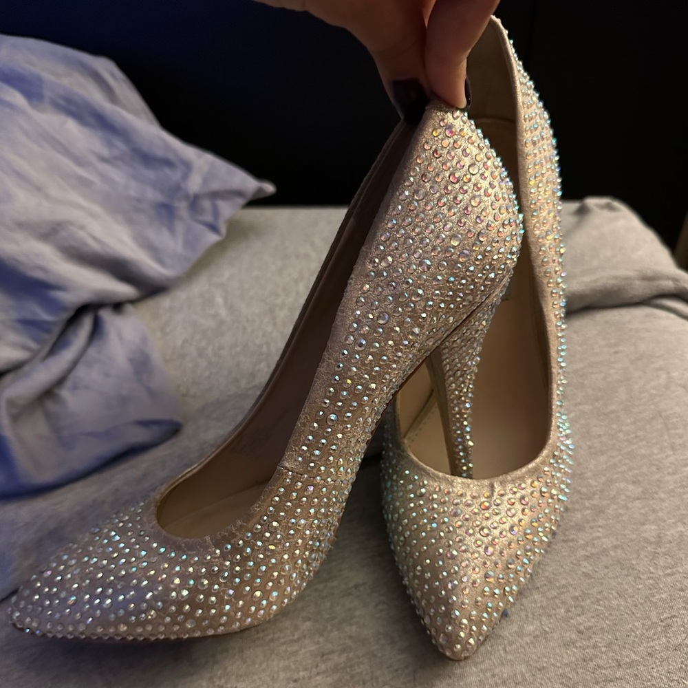 Betsy Johnson SB Shine Heels